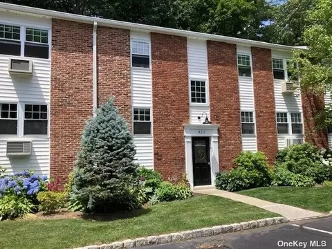 142 Church St #2B, Kings Park, NY 11754