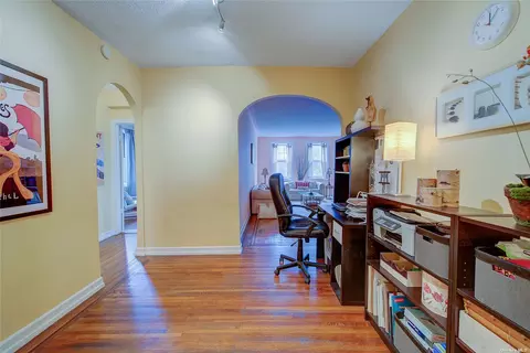 117-01 Park Ln S #D3D, Kew Gardens, NY 11415
