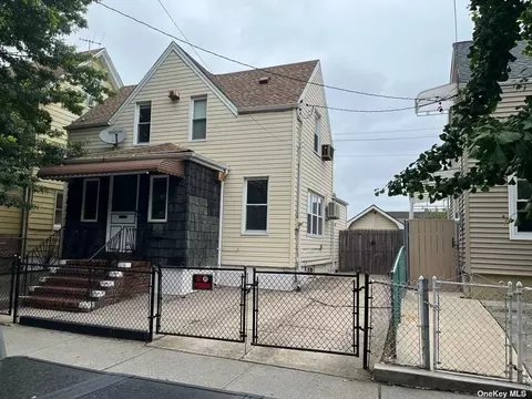 107-33 93rd St, Ozone Park, NY 11417