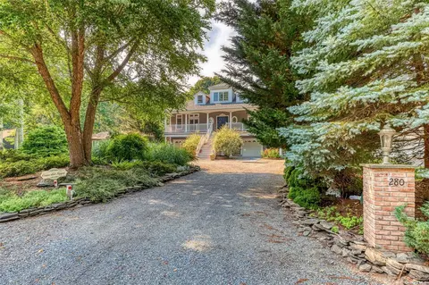 280 The Short Ln, East Marion, NY 11939