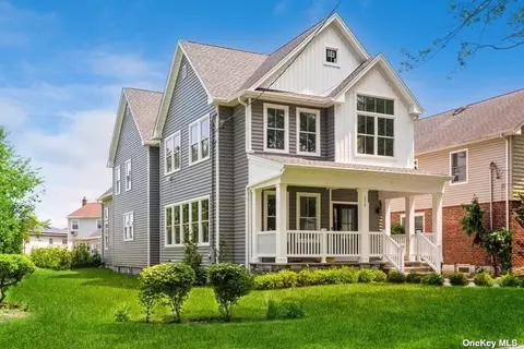 159 Beech St, Floral Park, NY 11001