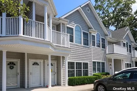 116 Stewart Ave #H, Bethpage, NY 11714