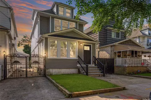 132-53 114th St, South Ozone Park, NY 11420