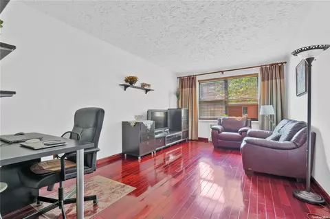 26-25 141 St #3F, Flushing, NY 11354