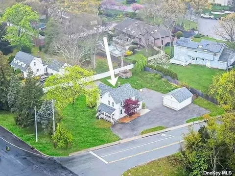 637 Veterans Memoria Hwy, Smithtown, NY 11787