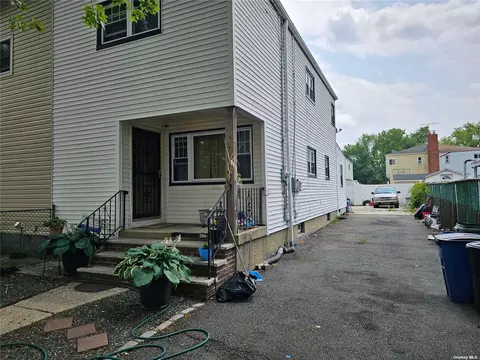 206-28 46th Rd, Bayside, NY 11361
