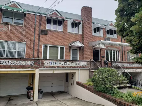 50-24 65th Pl, Woodside, NY 11377