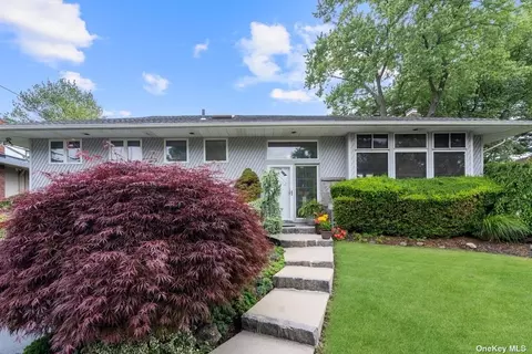 23 Cedar Dr E, Old Bethpage, NY 11804