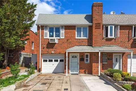 67-27 Eliot Ave, Middle Village, NY 11379