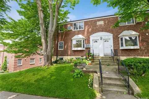 5753 Marathon Pkwy #326, Little Neck, NY 11362