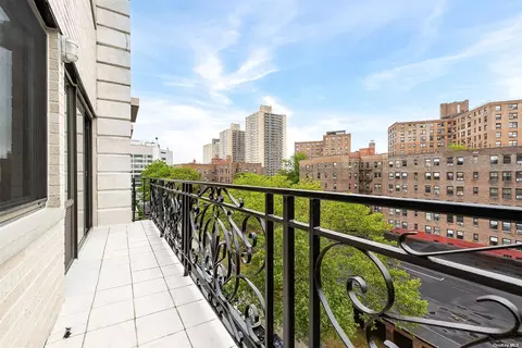99-31 66th Ave #6D, Rego Park, NY 11374