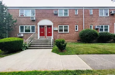 78-19 Cloverdale Blvd #A, Oakland Gardens, NY 11364
