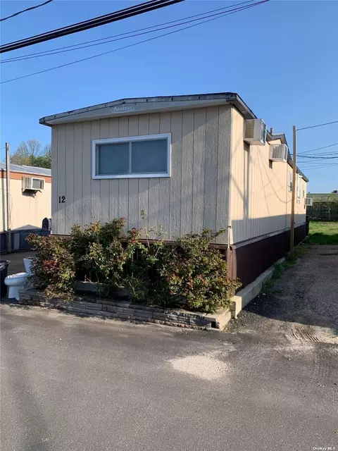 1137-12 Lincoln Ave #12, Holbrook, NY 11741