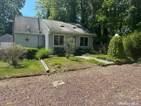 258 Avenue C, Ronkonkoma, NY 11779