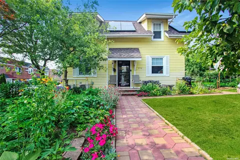 11701 12 Ave, Flushing, NY 11356