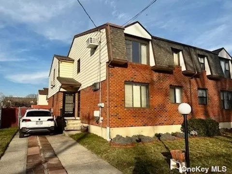 184-15 145th Rd, Springfield Gardens, NY 11413