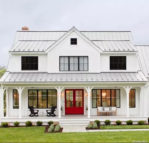 12 Madison Ave, Bayville, NY 11709