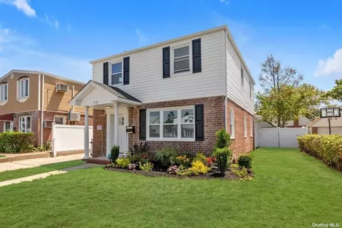 178 Wellington Rd, Elmont, NY 11003