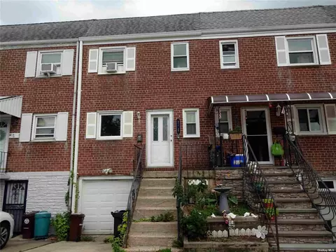 271-36 77th Rd, New Hyde Park, NY 11040