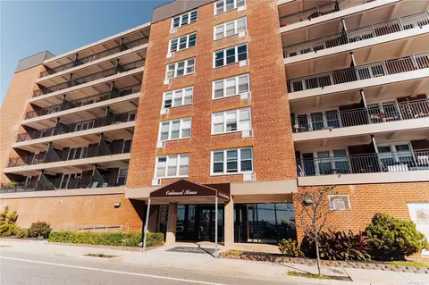 1 E Broadway #4S, Long Beach, NY 11561