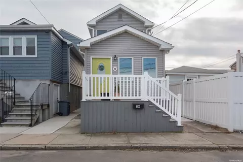 10 E 7th Rd, Broad Channel, NY 11693