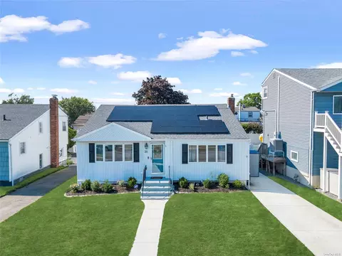 38 Howard Ave, Freeport, NY 11520
