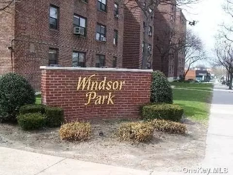 213-02 73rd Ave #3G, Bayside, NY 11364