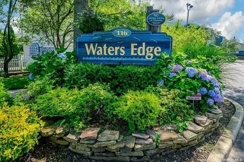 116 Westend Ave #22, Freeport, NY 11520