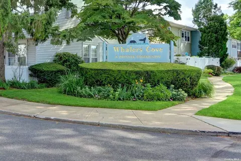 32 Whalers Cv #32, Babylon, NY 11702