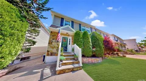 103 Tanglewood Dr, Staten Island, NY 10308