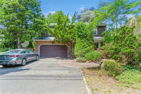 186 Combs Ave, Woodmere, NY 11598