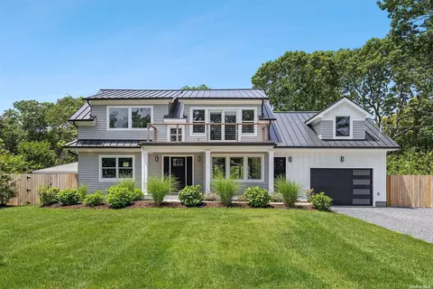 305 S Smith Dr S, Southold, NY 11971