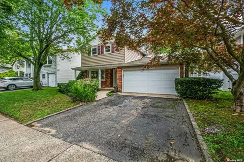 15 Seaview Ln, Port Washington, NY 11050