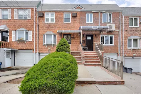 64-04 71st St, Middle Village, NY 11379