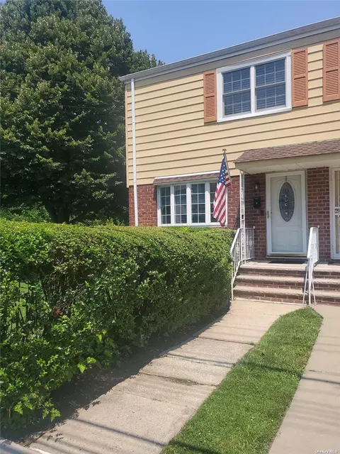 115-01 14th Ave, College Point, NY 11356