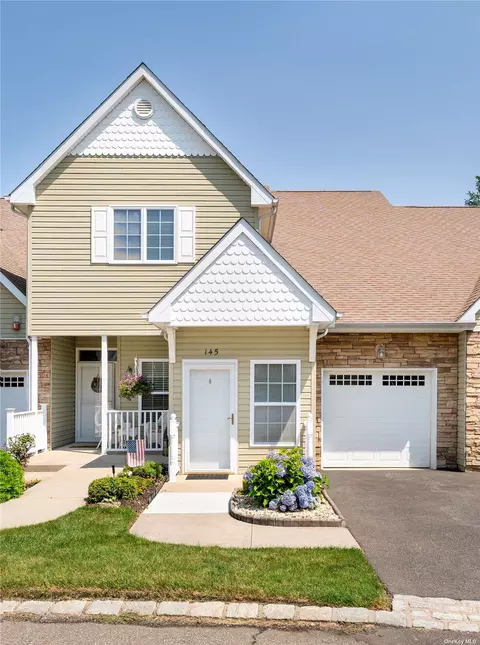 145 Ira Rd #145, Mount Sinai, NY 11766