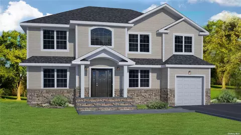5 Queens St, Syosset, NY 11791