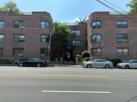 140 S Middleneck Rd #3F, Great Neck, NY 11021