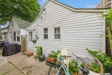 304308 F Beach 100th St, Rockaway Park, NY 11694