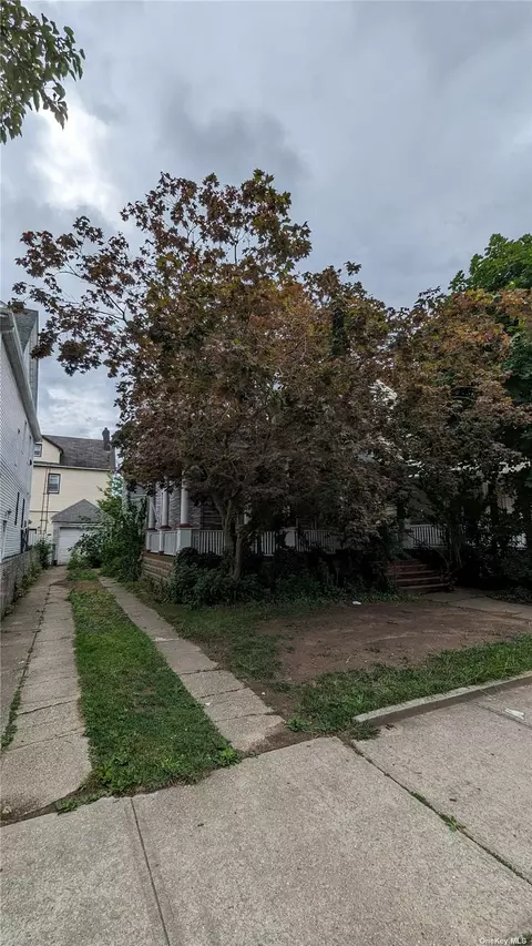 114-16 91st Ave, Richmond Hill, NY 11418