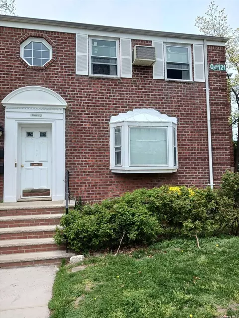 260-63 Langston Ave #2, Glen Oaks, NY 11004