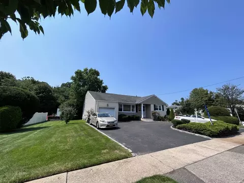 1632 Wantagh Ave, Wantagh, NY 11793