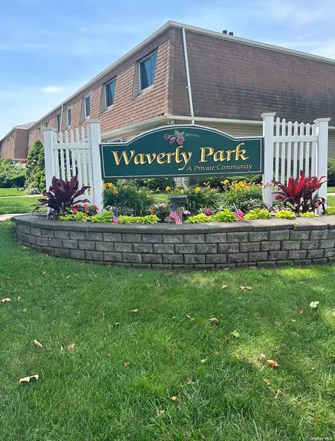 219 Storm Dr #219, Holtsville, NY 11742