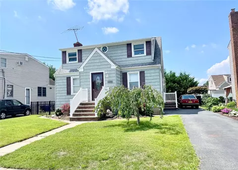2432 Woodland Ave, Wantagh, NY 11793