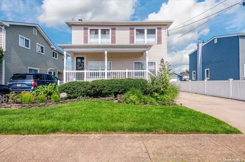 87 Forest Ave, Massapequa, NY 11758