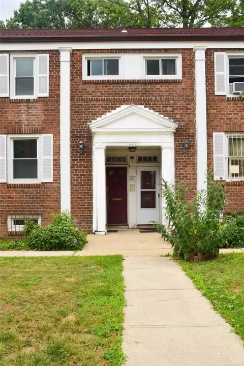 144-42 Village Rd #70A, Briarwood, NY 11435