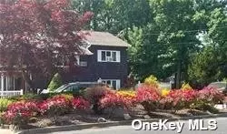 274 Terry Rd, Smithtown, NY 11787