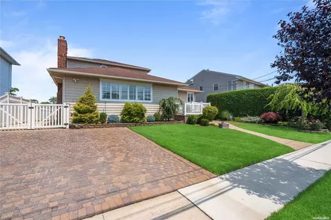 3409 Lindbergh Ave, Oceanside, NY 11572