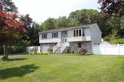 82 Nichols Rd, Nesconset, NY 11767