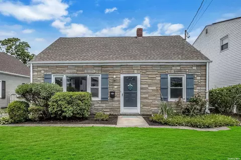 125 Babylon Tpke, Merrick, NY 11566